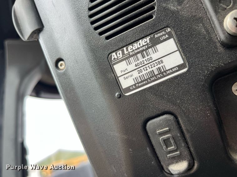 image for item DP0478 2013 AGCO RoGator 900  sprayer