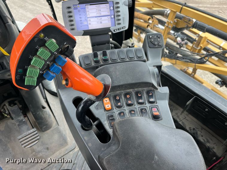 image for item DP0478 2013 AGCO RoGator 900  sprayer