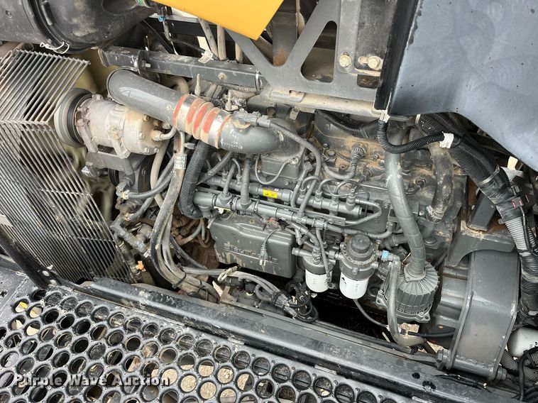 image for item DP0478 2013 AGCO RoGator 900  sprayer