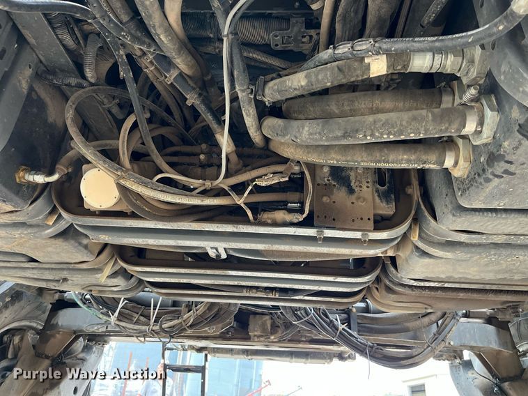 image for item DP0478 2013 AGCO RoGator 900  sprayer