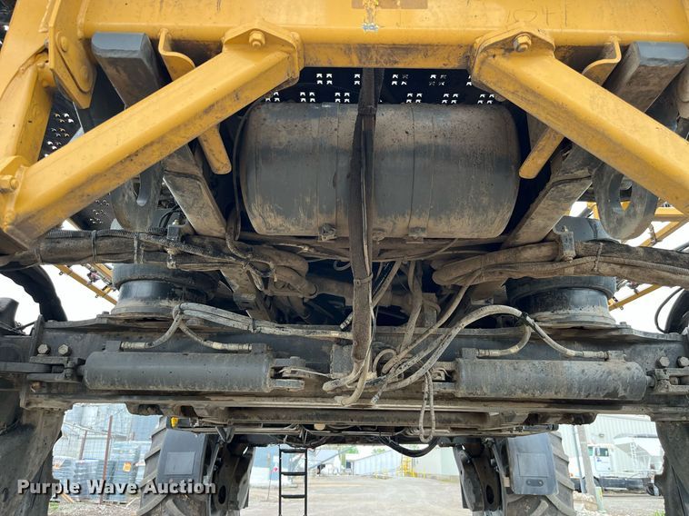 image for item DP0478 2013 AGCO RoGator 900  sprayer