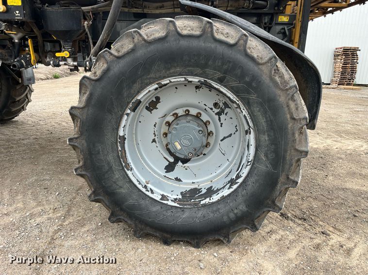 image for item DP0478 2013 AGCO RoGator 900  sprayer