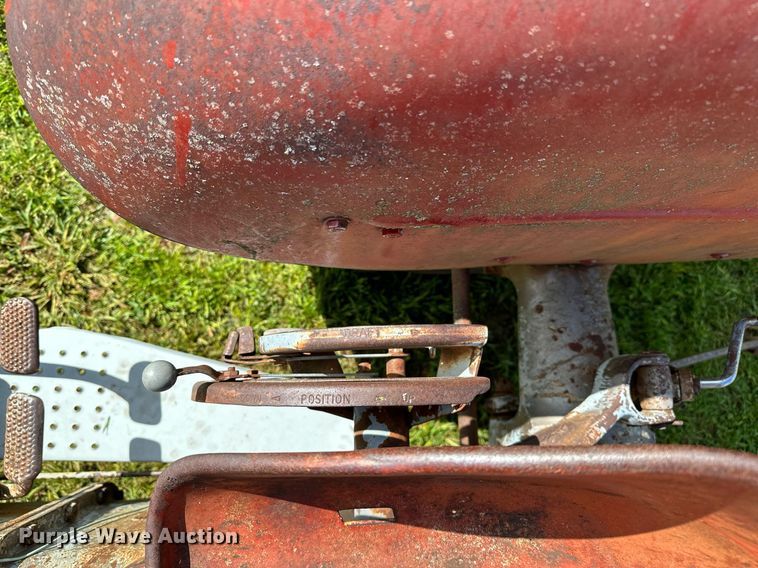 image for item DP3077 Massey Ferguson 35  tractor