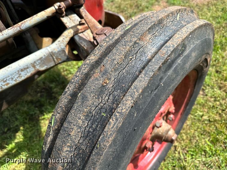 image for item DP3077 Massey Ferguson 35  tractor