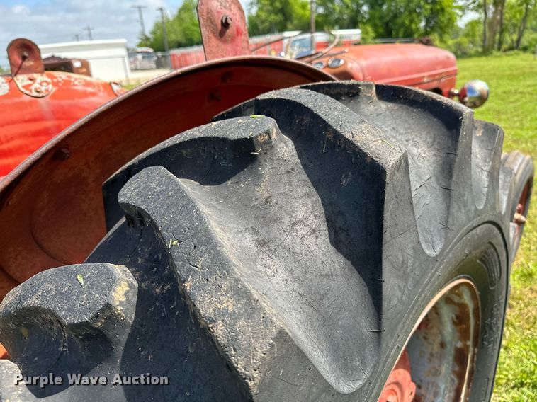 image for item DP3077 Massey Ferguson 35  tractor