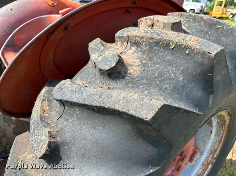 image for item DP3077 Massey Ferguson 35  tractor