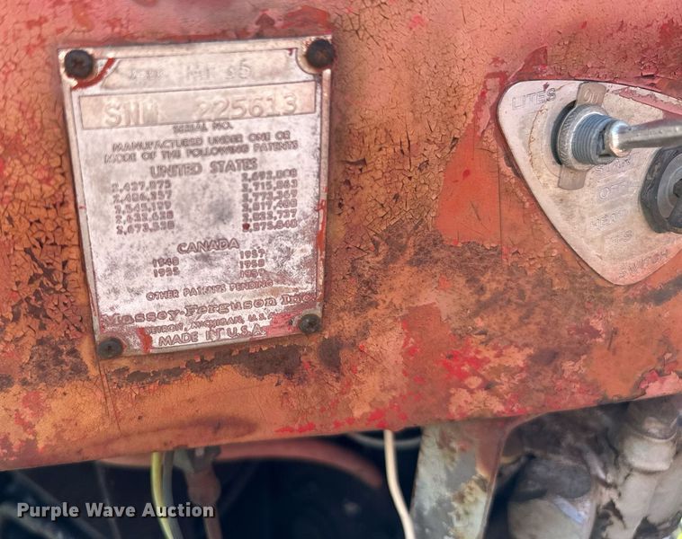 image for item DP3077 Massey Ferguson 35  tractor