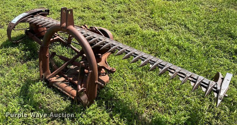 image for item DP3078 International Harvester 100  sickle mower