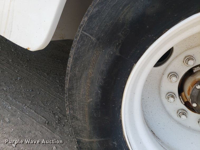 image for item DP7868 1997 McElroy  livestock trailer