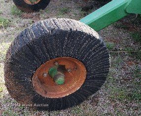 image for item DQ0538 John Deere 1518  batwing rotary mower