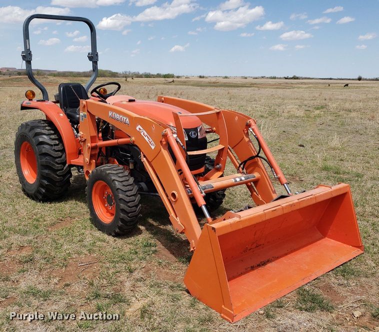 image for item DQ0545 Kubota L2501  MFWD tractor
