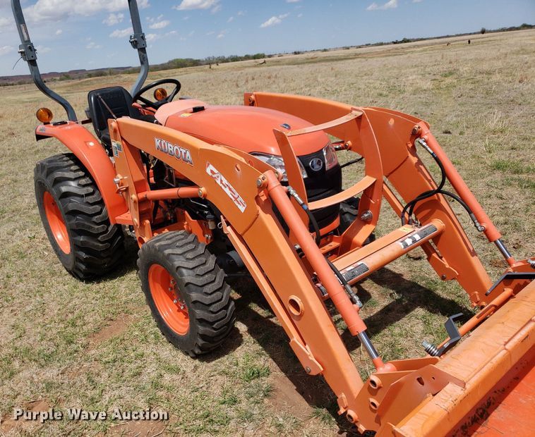 image for item DQ0545 Kubota L2501  MFWD tractor