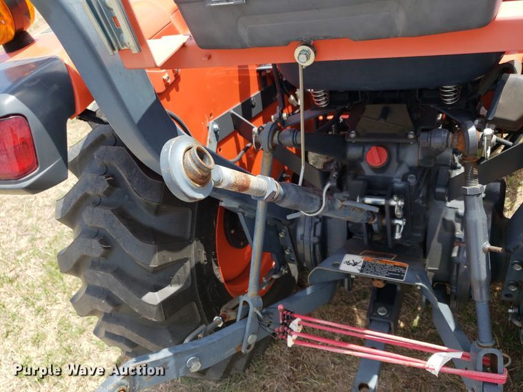 image for item DQ0545 Kubota L2501  MFWD tractor