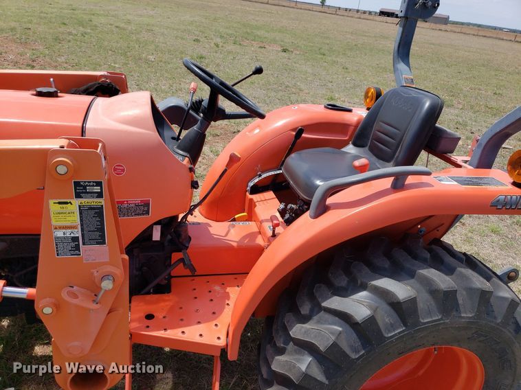 image for item DQ0545 Kubota L2501  MFWD tractor