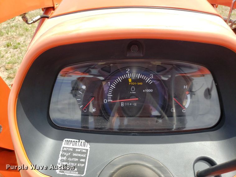 image for item DQ0545 Kubota L2501  MFWD tractor