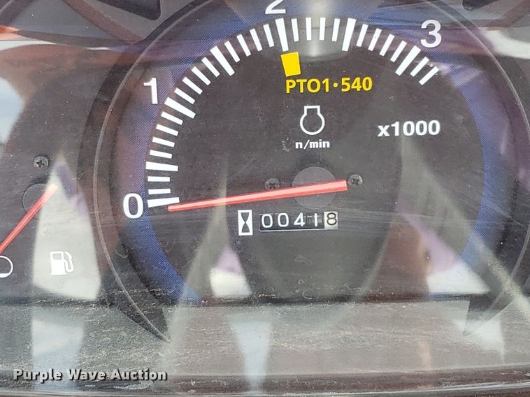 image for item DQ0545 Kubota L2501  MFWD tractor