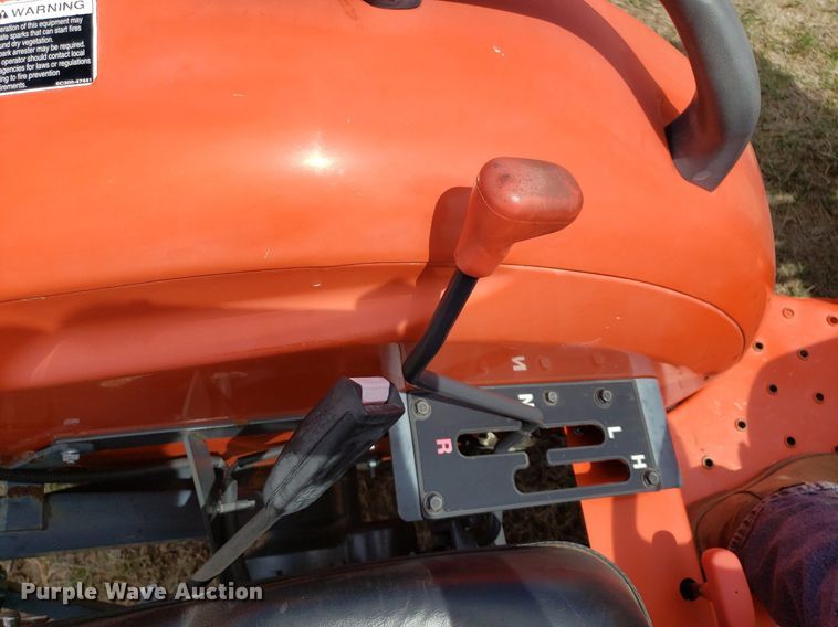 image for item DQ0545 Kubota L2501  MFWD tractor