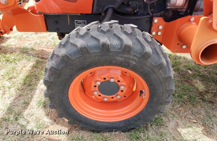 image for item DQ0545 Kubota L2501  MFWD tractor