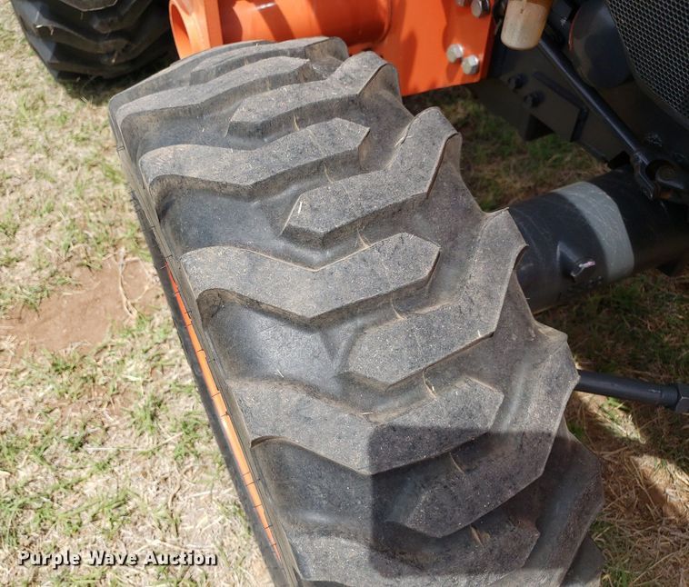 image for item DQ0545 Kubota L2501  MFWD tractor