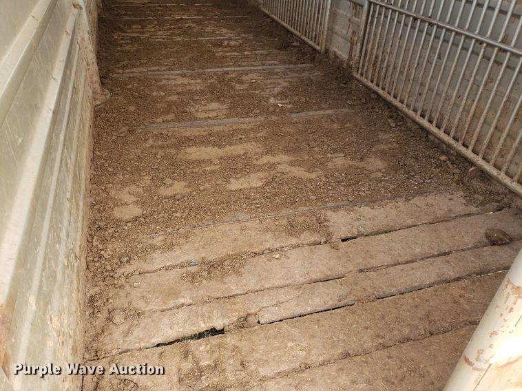 image for item DQ0552 2013 GR Trailers  livestock trailer