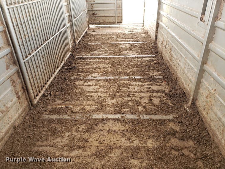 image for item DQ0552 2013 GR Trailers  livestock trailer