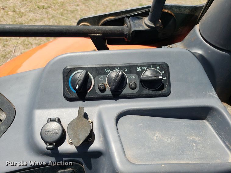 image for item DQ0557 Kubota M135GX  MFWD tractor