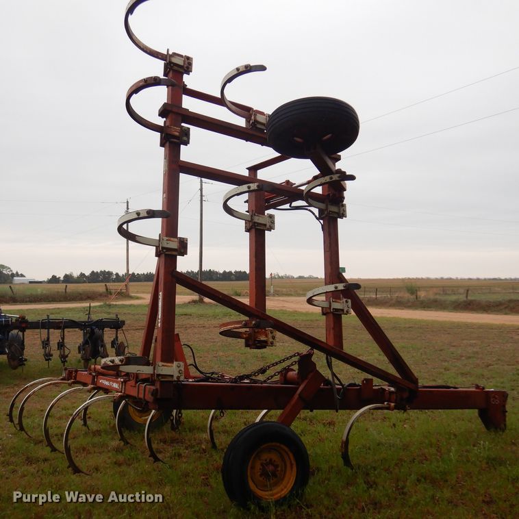 image for item DQ0581 International 55  chisel