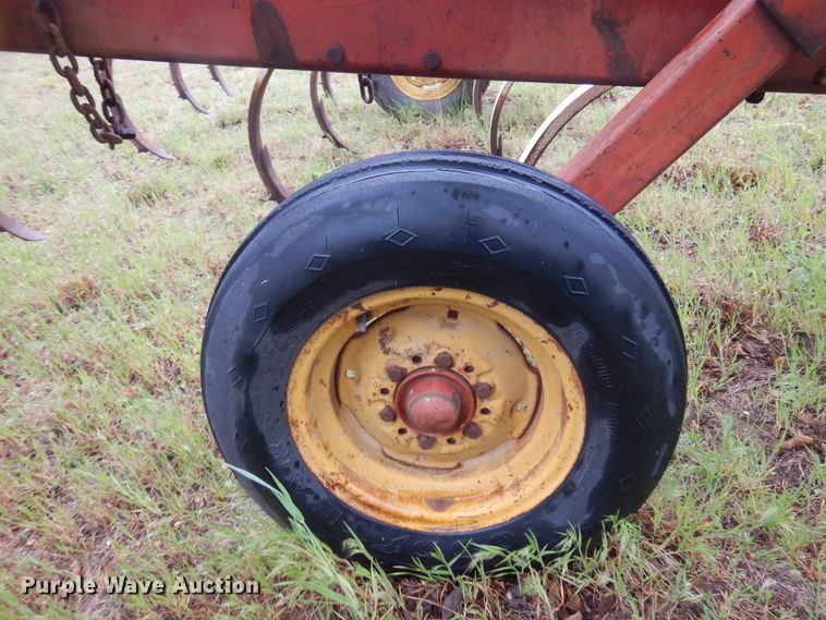 image for item DQ0581 International 55  chisel