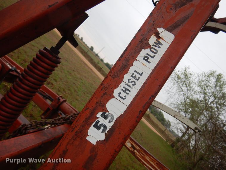 image for item DQ0581 International 55  chisel