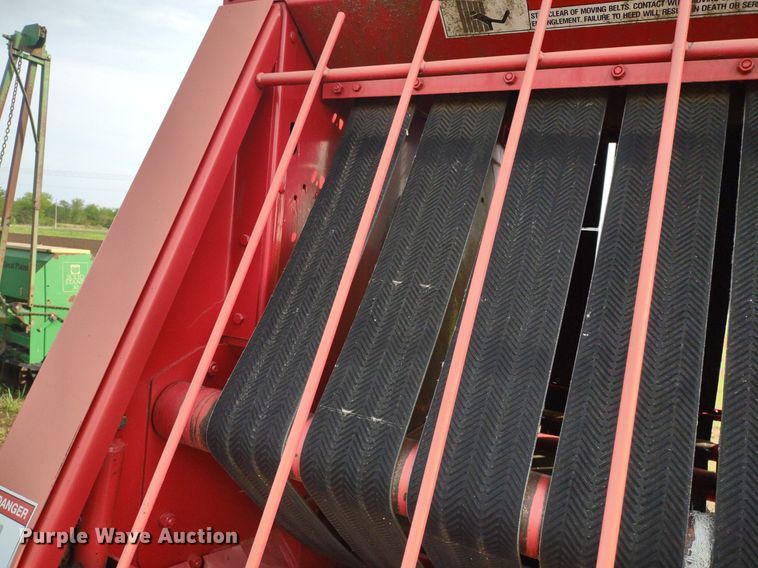 image for item DQ1716 Gehl RB1475  round baler