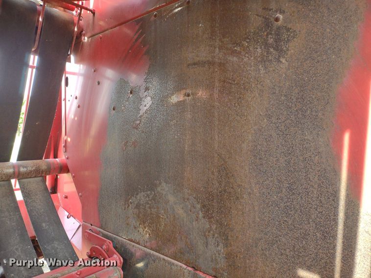 image for item DQ1716 Gehl RB1475  round baler