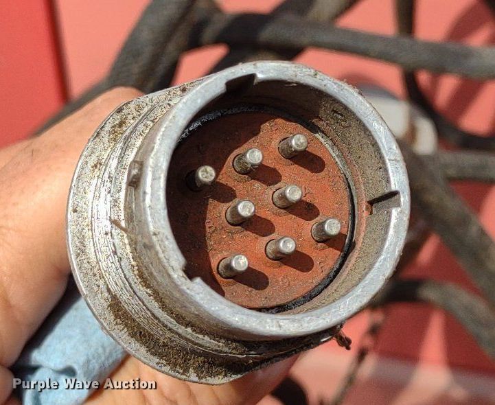 image for item DQ1716 Gehl RB1475  round baler