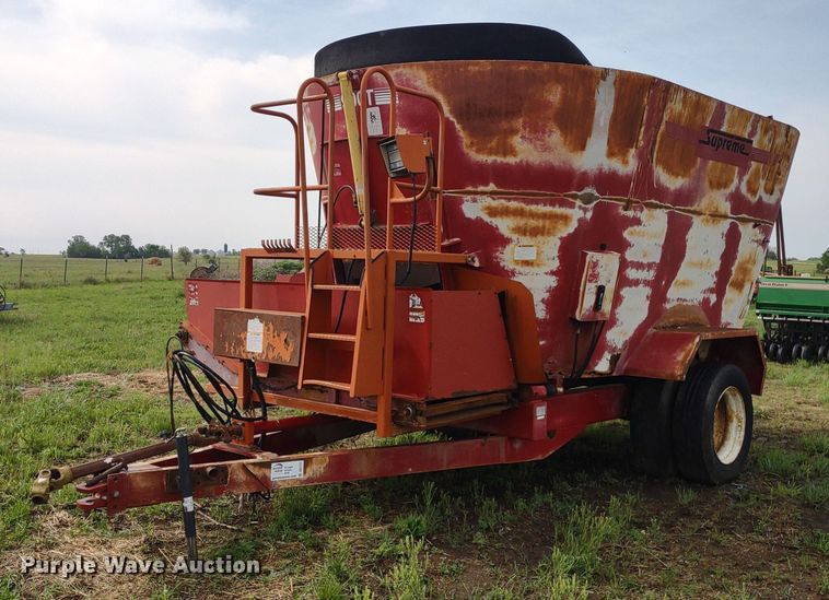 image for item DQ1717 Supreme 900T  feed grinder/mixer