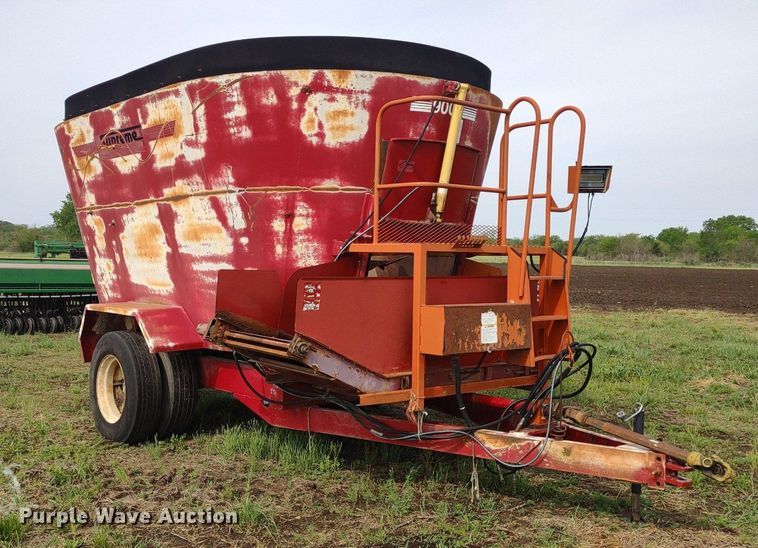 image for item DQ1717 Supreme 900T  feed grinder/mixer