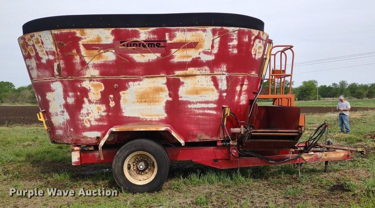 image for item DQ1717 Supreme 900T  feed grinder/mixer