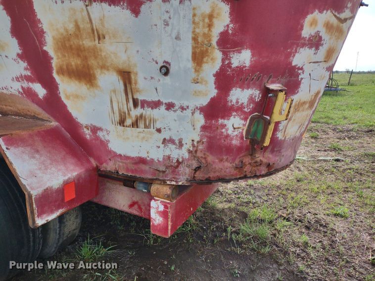 image for item DQ1717 Supreme 900T  feed grinder/mixer