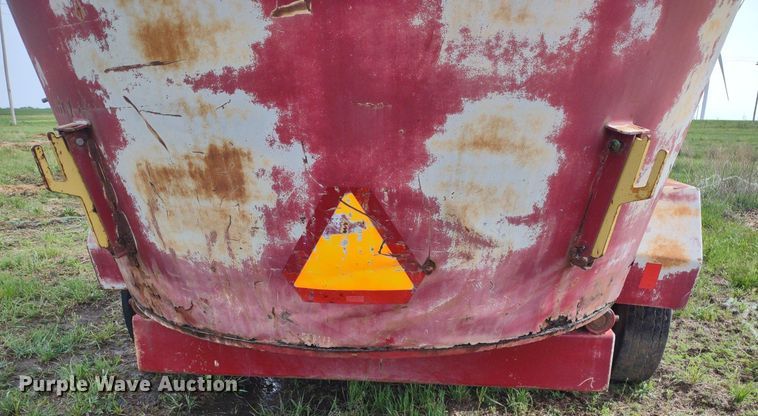 image for item DQ1717 Supreme 900T  feed grinder/mixer