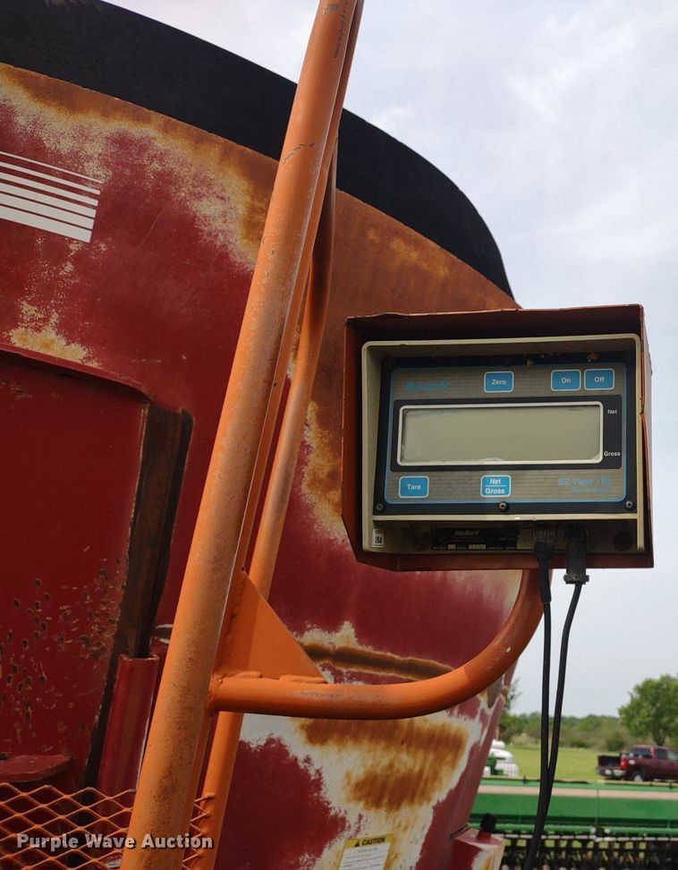 image for item DQ1717 Supreme 900T  feed grinder/mixer