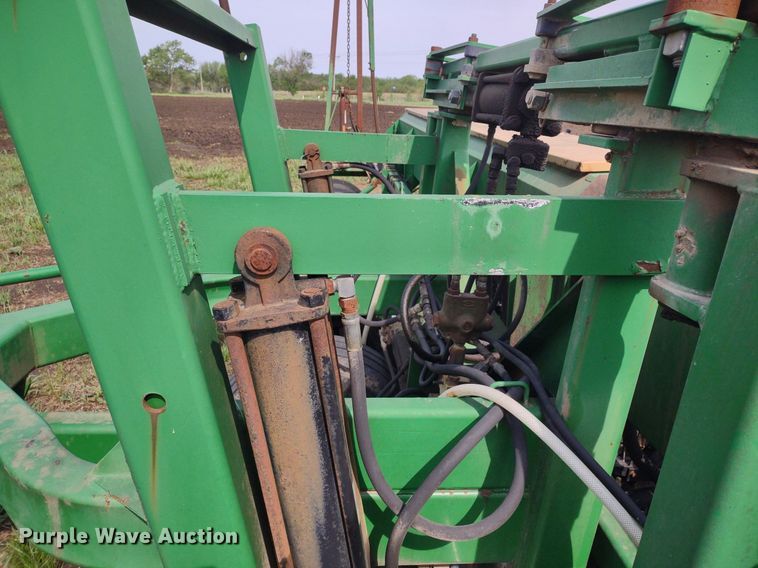 image for item DQ1718 Great Plains 2SF30-4408930131  grain drill