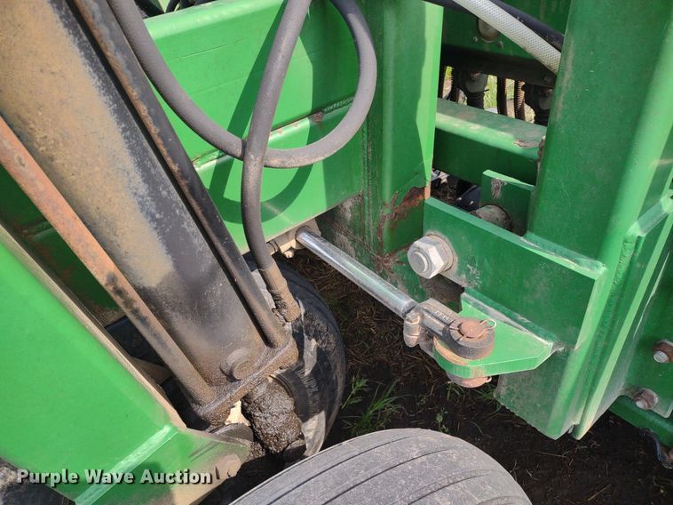 image for item DQ1718 Great Plains 2SF30-4408930131  grain drill