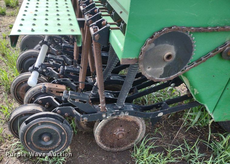 image for item DQ1718 Great Plains 2SF30-4408930131  grain drill
