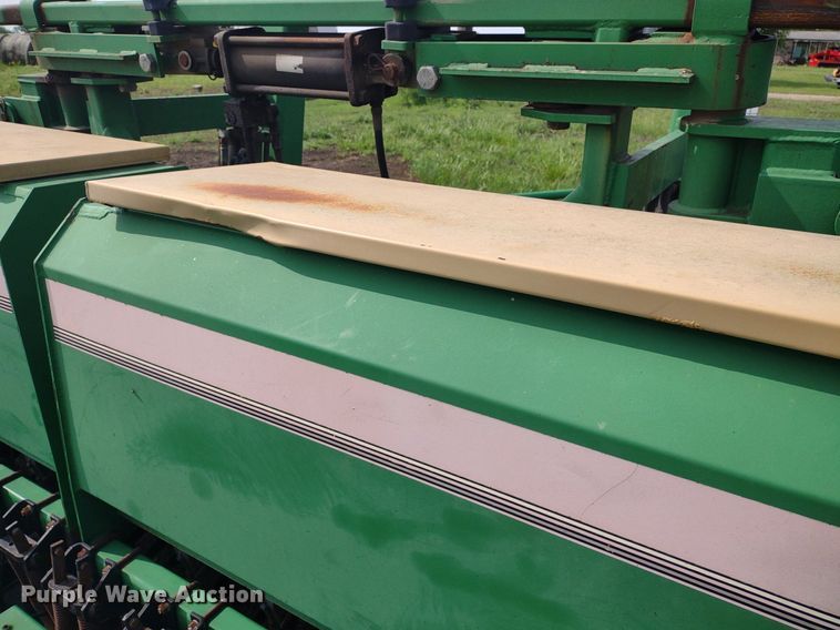 image for item DQ1718 Great Plains 2SF30-4408930131  grain drill