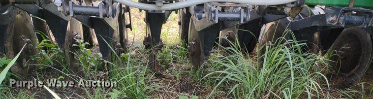 image for item DQ1718 Great Plains 2SF30-4408930131  grain drill