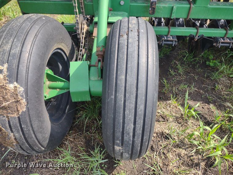 image for item DQ1718 Great Plains 2SF30-4408930131  grain drill