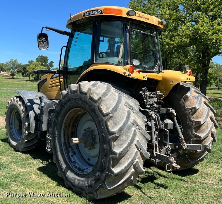 image for item DR5575 2014 Challenger MT585D  MFWD tractor