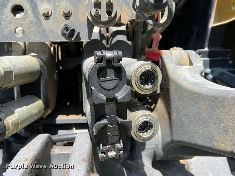 image for item DR5575 2014 Challenger MT585D  MFWD tractor