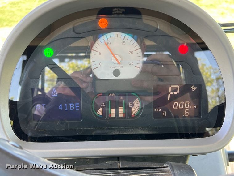 image for item DR5575 2014 Challenger MT585D  MFWD tractor