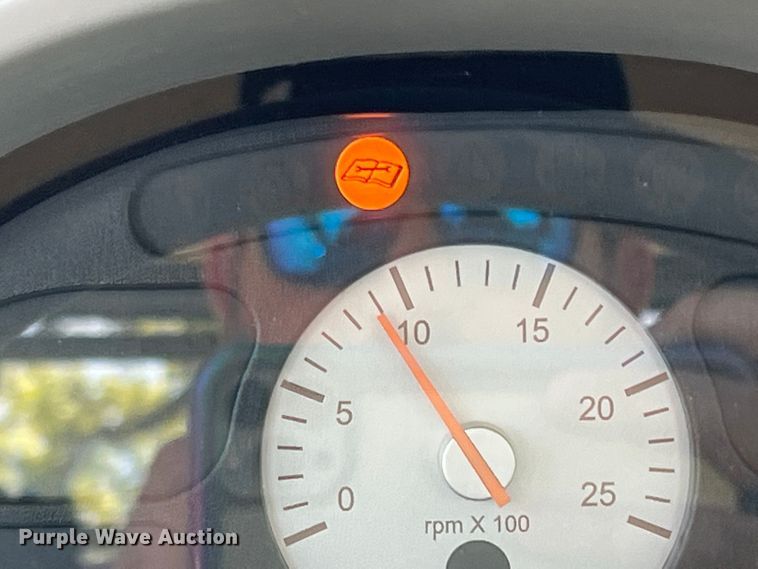 image for item DR5575 2014 Challenger MT585D  MFWD tractor