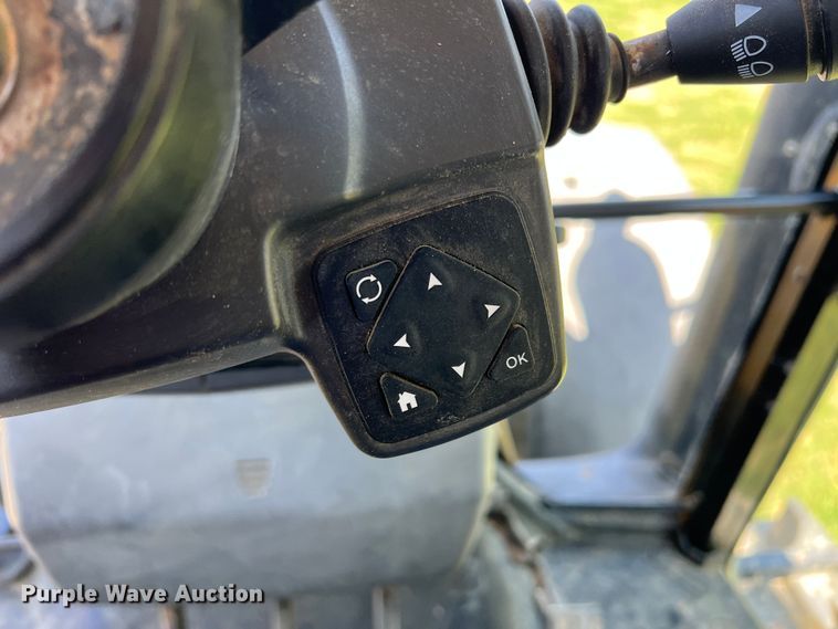 image for item DR5575 2014 Challenger MT585D  MFWD tractor