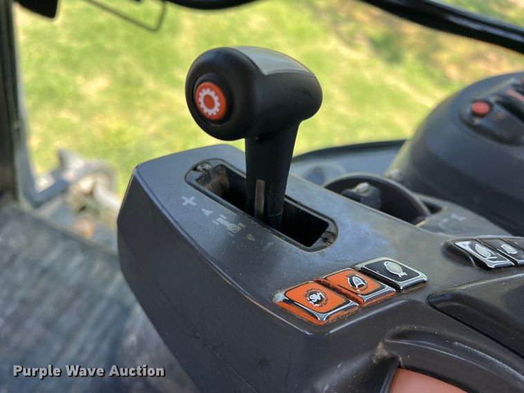 image for item DR5575 2014 Challenger MT585D  MFWD tractor